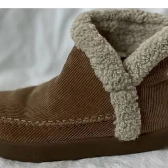 Sanuk Boots size 7.5 - Picture 3 of 5